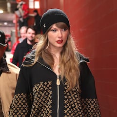 Este es el fabuloso look con el que apareció Taylor Swift para apoyar a Travis Kelce contra los Bills