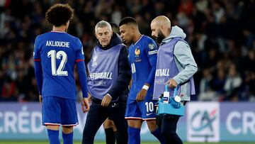 Soccer Football - FIFA World Cup - UEFA Qualifiers - Group D - France v Azerbaijan - Parc des Princes, Paris, France - October 10, 2025 France's Kylian Mbappe reacts after sustaining an injury REUTERS/Benoit Tessier