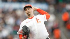 SAN FRANCISCO, CALIFORNIA - JULY 09: Blake Snell #7 of the San Francisco Giants pitches in the top of the first inning against the Toronto Blue Jays at Oracle Park on July 09, 2024 in San Francisco, California.   Lachlan Cunningham/Getty Images/AFP (Photo by Lachlan Cunningham / GETTY IMAGES NORTH AMERICA / Getty Images via AFP)