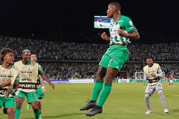 Atlético Nacional se coronó como nuevo campeón del fútbol colombiano, luego de imponerse en 2-0 y 3-1 en el global sobre Deportes Tolima. Alfredo Morelos y Andrés Román anotaron los goles de la victoria.
