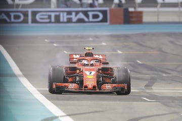 El piloto finlandés corrió su última carrera en Ferrari y se le averió el sistema electrónico del monoplaza. Tuvo que abandonar a mitad de carrera.