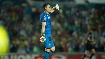 Mois&eacute;s Mu&ntilde;oz despu&eacute;s de un partido con el Am&eacute;rica