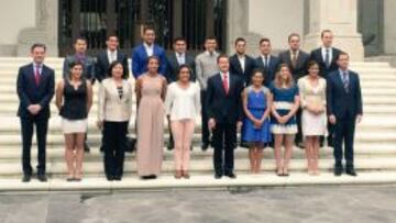 Enrique Pe&ntilde;a Nieto con la selecci&oacute;n de clavados