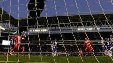<b>MÁS FÚTBOL. </b>En la foto, un encuentro de Liga de domingo entre el Espanyol y el Almería. A partir de ahora este partido podría verse los lunes también.