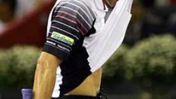 <b>SORPRESA.</b> Ferrero no ha podido defender su condición de campeón del torneo.