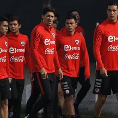 Hernández: "Sería muy lindo sumar otro título para la Roja"