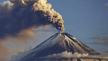 Cómo visitar un volcán activo sin salir de casa