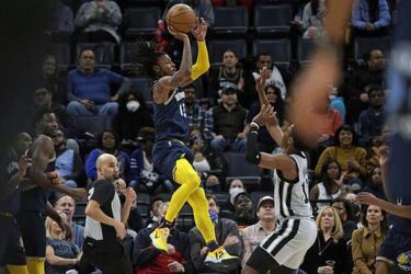 Ja Morant hits 52 points as Grizzlies topple Spurs
