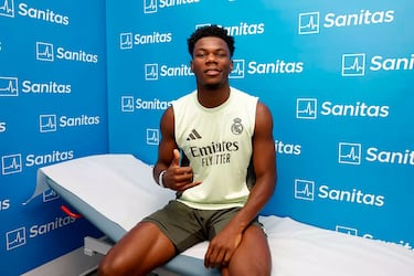 El francés vuelve con la incógnita de si ejercerá el rol de mediocentro defensivo o central.