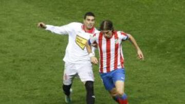 Filipe Luis, ante Reyes.