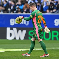 Ter Stegen: operado con éxito