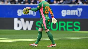 31/01/26 PARTIDO PRIMERA DIVISION
REAL OVIEDO 1 - GIRONA 0
TER STEGEN CALENTANDO