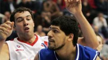 <b>PODEROSO.</b> El Madrid se refuerza y será casi imparable en el poste bajo.