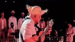 El inesperado homenaje de Bad Bunny en el primer concierto en Chile: así reaccionó el público