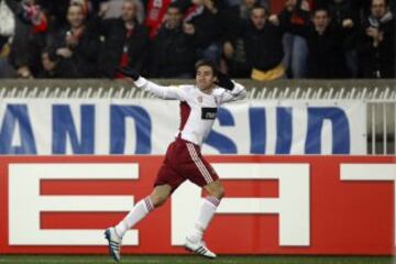 17/03/11 Nicola Gaitán con el Benfica