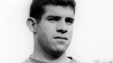 El mediocentro madrileño llegó al Real Oviedo en 1960 donde jugó una temporada, disputó 15 partidos y marcó 5 goles.
