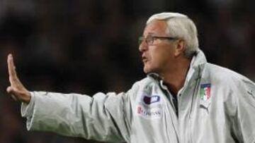Lippi califica de "vergonzosos" los abucheos a la selección italiana ante Chipre
