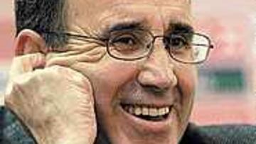 <b>GUSTA MUCHO</b>. Si al final Luis opta por no aceptar la renovación en el Atlético, Irureta es el mejor colocado como recambio apropiado.