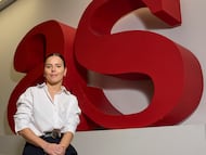 Claudia Zornoza, exfutbolista del Real Madrid y campeona del mundo en 2023, visita AS