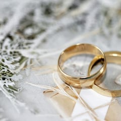 Bonos para matrimonios: ¿qué beneficios entrega la Caja de Compensación y cómo acceder a ellos?