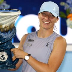 Swiatek gana su 11º WTA 1.000 y recupera el número dos