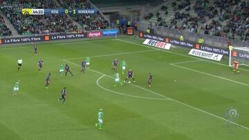 Metes a Benzema e Ibra en la coctelera y sale esta asistencia