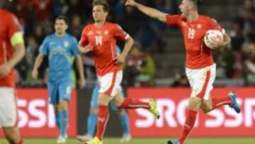 Remontada agónica de Suiza; Estonia y Montenegro vencen