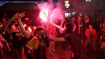 La afición azulgrana celebró el título de Copa en Canaletas