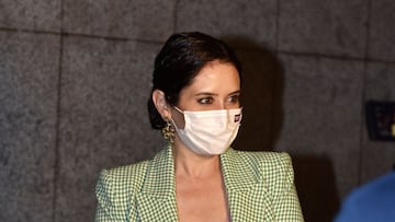 Isabel Díaz Ayuso abandona el palacio de Vistalegre después de disfrutar de una tarde toros, a 19 de mayo de 2021, en Madrid, España.
TOROS;PLAZA;TORERO;PÚBLICO;GENTE;ARTE;
Francisco Guerra / Europa Press
19/05/2021