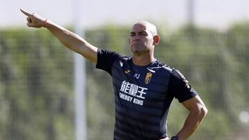 J&eacute;mez entrenando al Granada el pasado septiembre.