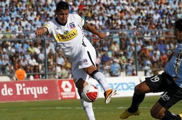 El centrodelantero nació en Huachipato y luego estuvo más de una década en Europa, retornando al país en 2011 al fichar en Colo Colo.