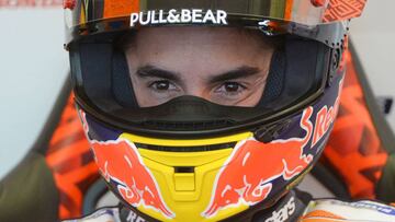 Repsol Honda Team's Spanish rider Marc Marquez waits in the pit during the second MotoGP free practice session, ahead of the French Motorcycle Grand Prix, on May 17, 2019, in Le Mans, northwestern France. (Photo by JEAN-FRANCOIS MONIER / AFP)