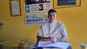 Everton sorprende en el mercado: chileno retorna desde Argentina y también ficha a un goleador