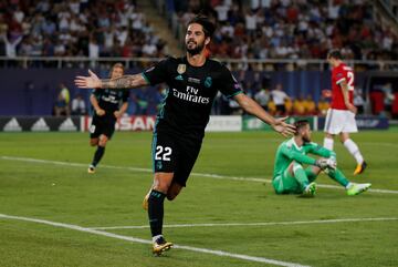 ¡¡MARCA ISCO!! Espectacular pared con Bale que le deja solo dentro del área ante De Gea y le bate con un disparo cruzado ajustado al palo largo. Isco anotó el 2-0