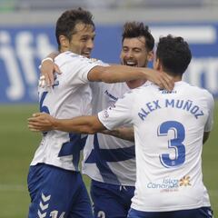 El Tenerife se acerca a la permanencia