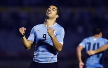 Uruguay y Costa Rica se enfrentaron esta noche en Montevideo, en un duelo que terminó igualado 3-3.