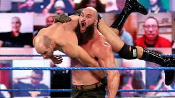 Braun Strowman ataca a Cesaro en SmackDown.