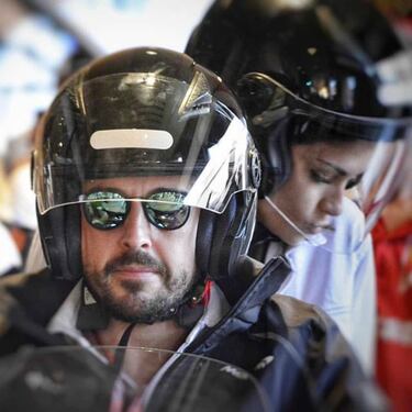 Linda Morselli, el inseparable apoyo de Fernando Alonso durante el Rally de Marruecos