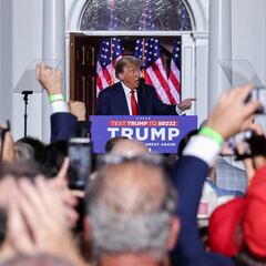 Trump indictment: Who is paying his legal fees?