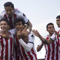 Chivas vence a Lobos BUAP y logra su segundo triunfo del torneo