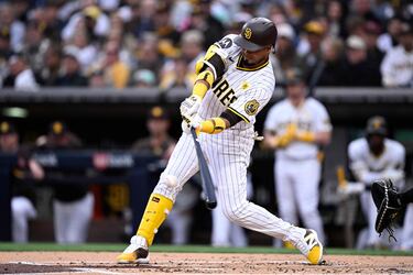 El venezolano Luis Arraez de los Padres y la magia del contacto: 115 turnos sin poncharse