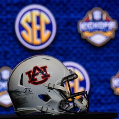 Which teams have the toughest 2022 college football schedules?