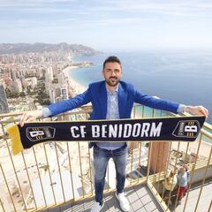 Los futbolistas invierten en los equipos modestos