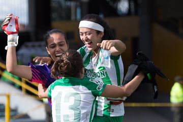 Con gol de Lorena Bedoya y doblete de Estefanía González, Atlético Nacional venció 3-2 a Santa Fe y accede a la final de la Liga Águila Femenina.