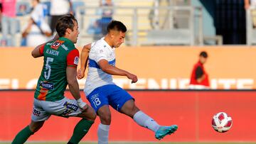 Futbol, Universidad Catolica vs Cobresal.
Fecha 4, campeonato Nacional 2023.
El jugador de Universidad Catolica Alexander Aravena, izquierda, convierte su gol contra Cobresal durante el partido de primera division disputado en el estadio El Teniente en Rancagua, Chile.
12/02/2023
Jonnathan Oyarzun/Photosport

Football, Universidad Catolica vs Cobresal.
4nd turn, 2023 National Championship.
Universidad Catolica’s player Alexander Aravena, left, scores his goal against Cobresal during the first division match at the El Teniente stadium in Rancagua, Chile.
12/02/2023
Jonnathan Oyarzun/Photosport