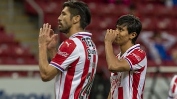 Macías y Peralta se quedarán en Chivas para el Guardianes 2021