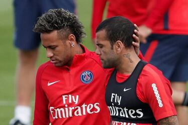 Neymar in line for PSG debut at Guingamp after Barça receive €222m