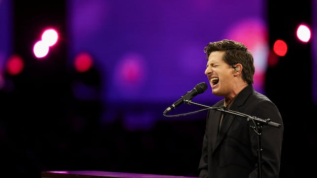 Who is singing the national anthem at the 2026 Super Bowl?