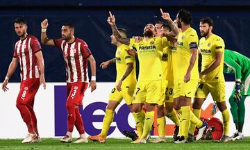 4-3. Paco Alcácer mcelebró el cuarto gol.