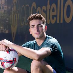 Calatrava desestima varias ofertas para salir